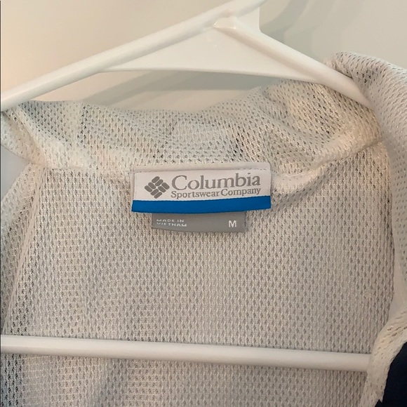 Columbia rain jacket - Picture 2 of 3